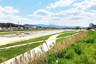 石川河川敷